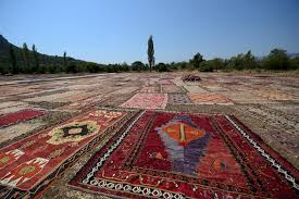 Geleneksel Türk Kilim Sanatının Modern Mekân Tasarımındaki Dönüşümü