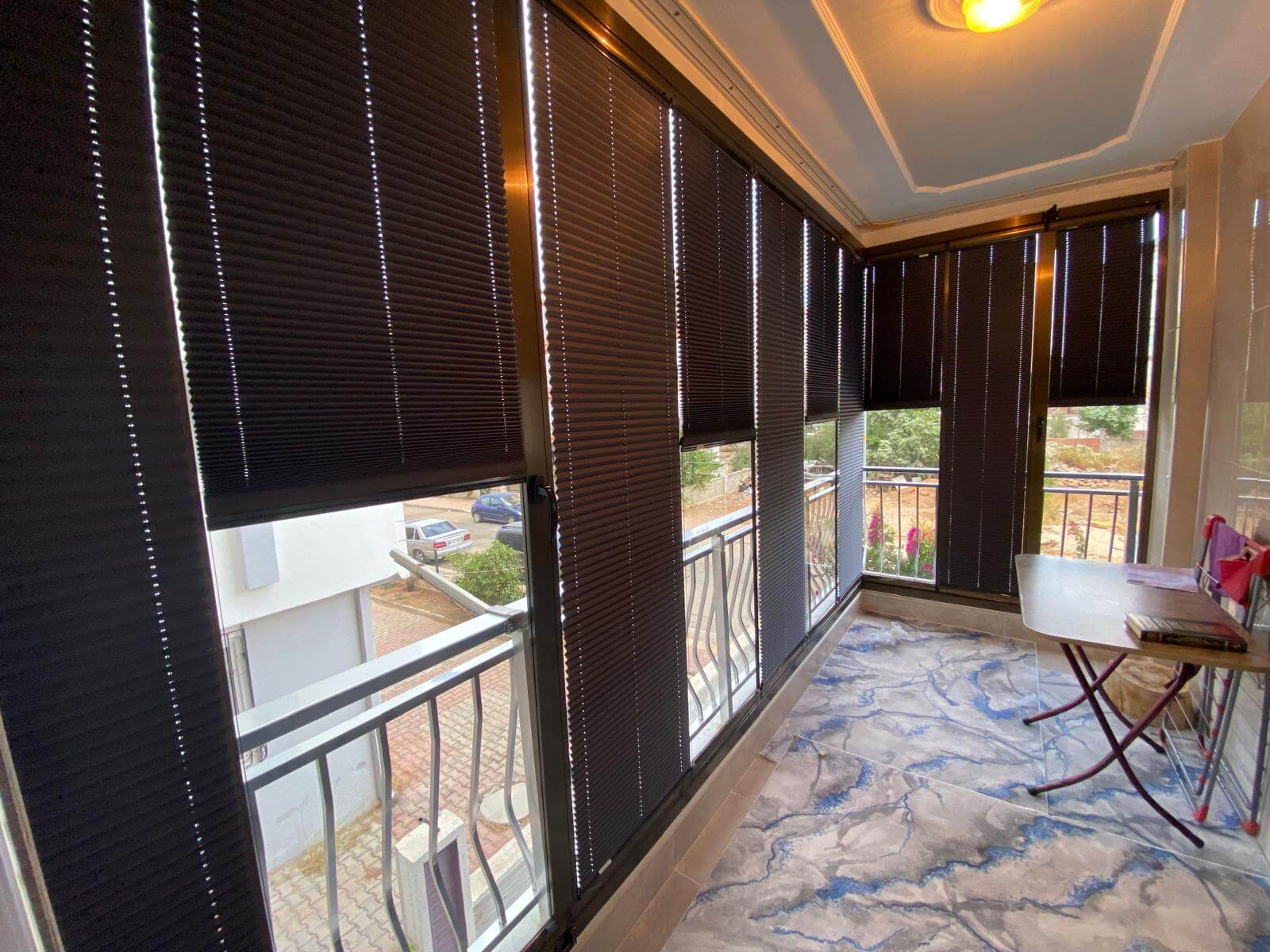 Cam Balkon Plise Perde Antalya - Leke Tutmayan Silinebilir